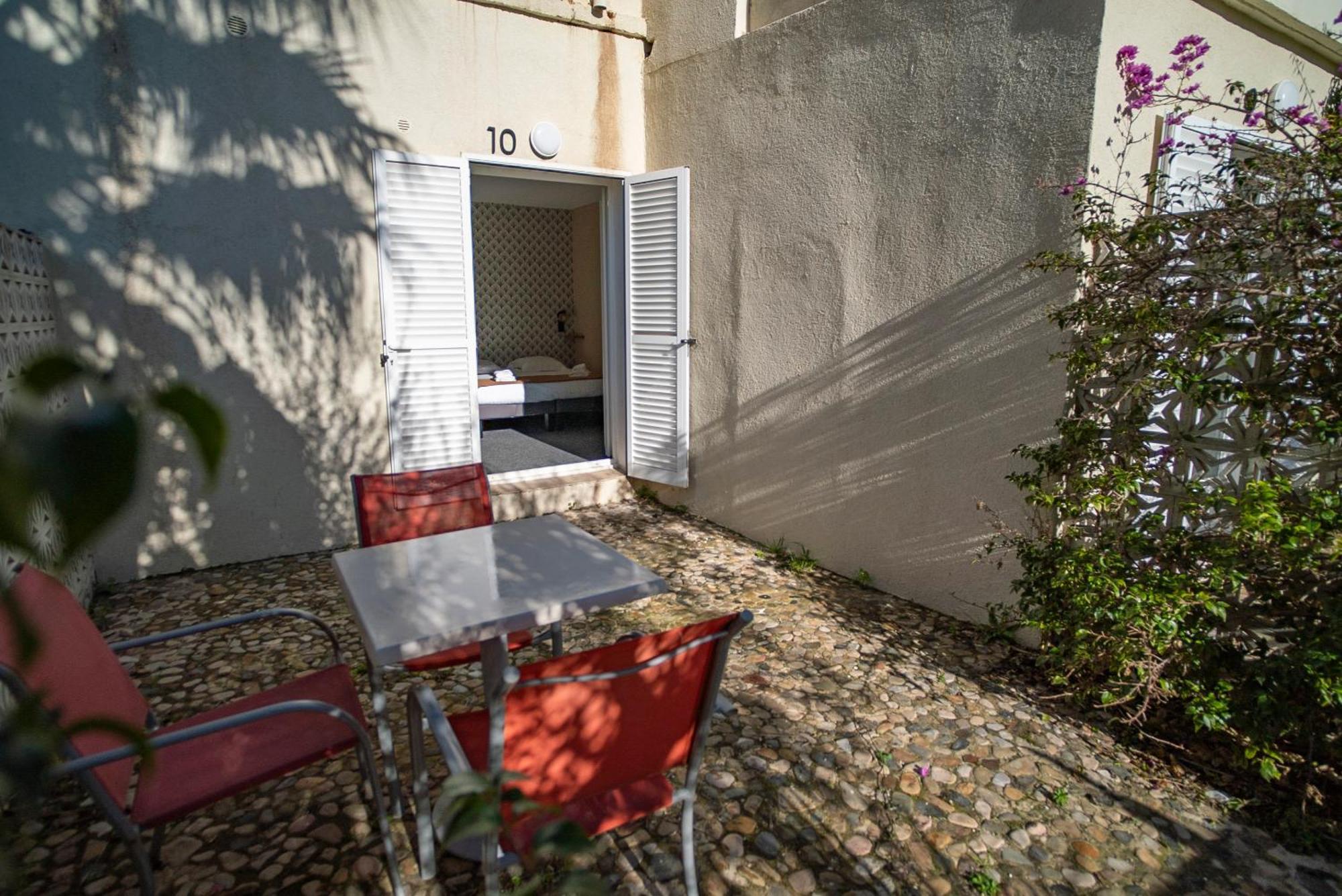 Hotel De La Mer Hyeres Ngoại thất bức ảnh