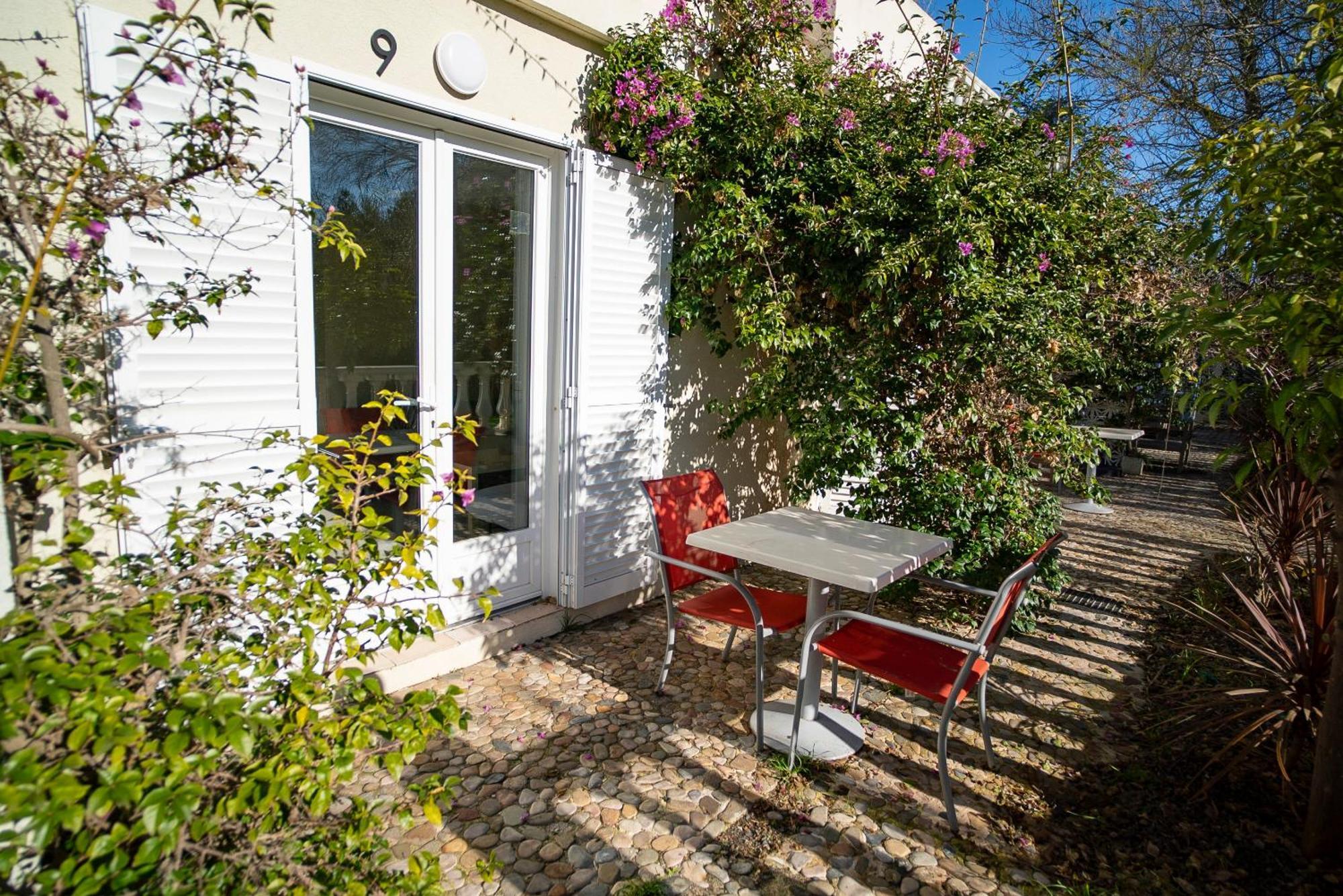 Hotel De La Mer Hyeres Ngoại thất bức ảnh